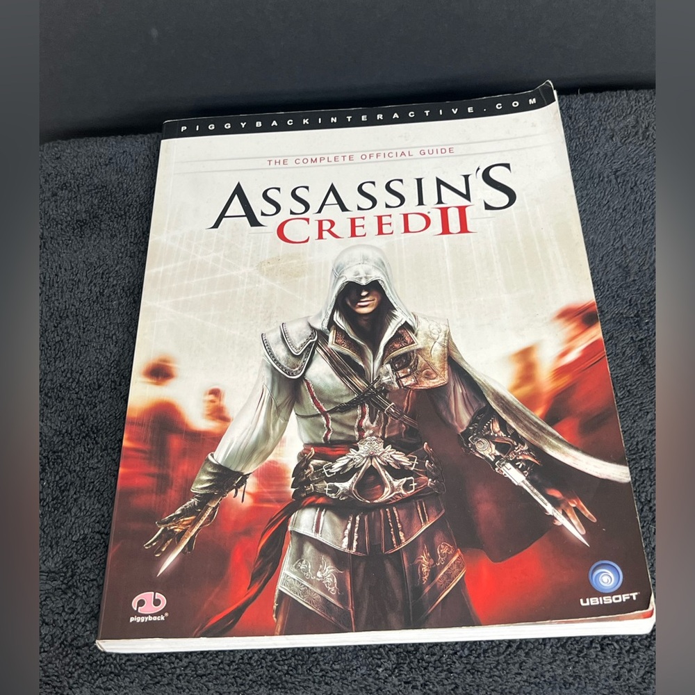 Assassin's Creed II/2 Official Strategy Guide by Piggyback
